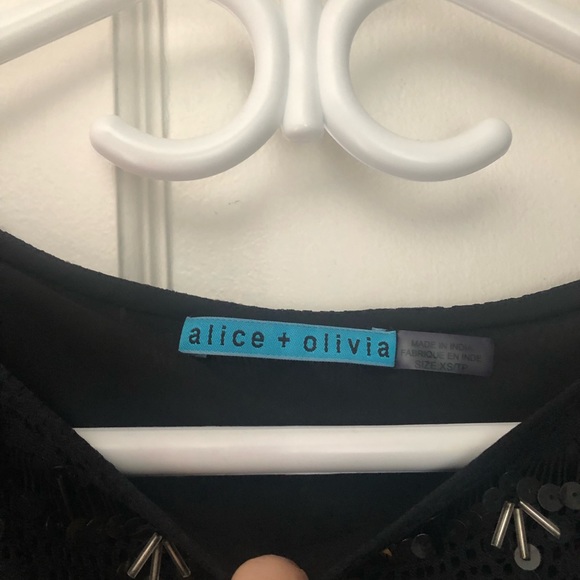 New with tags Alice + Olivia black sequin embellished party top sz XS - Picture 3 of 7